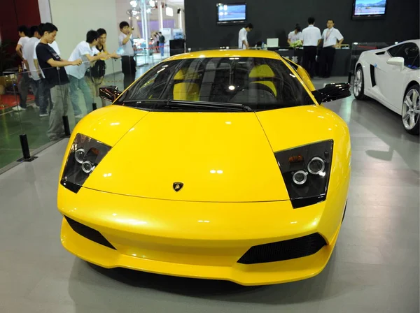 coche de gama alta